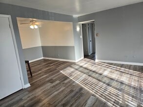 17701 Park Blvd in Lansing, IL - Building Photo - Building Photo