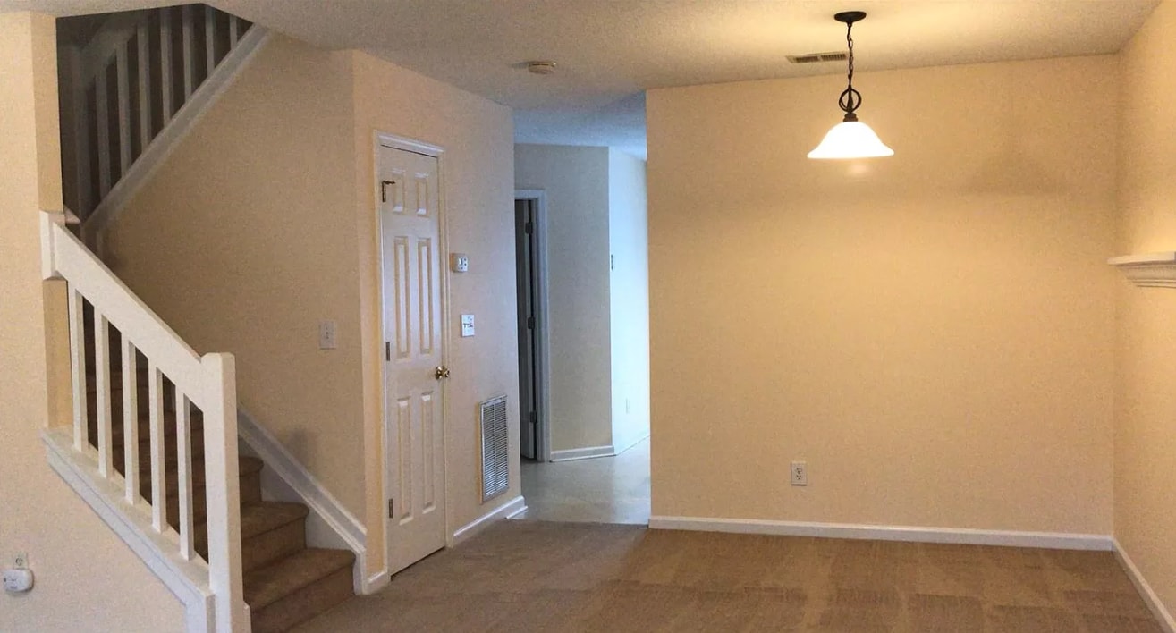 9114 Charminster Ct in Charlotte, NC - Building Photo