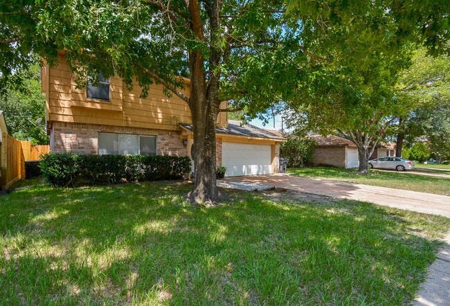 12335 Haroldson Forest Dr in Houston, TX - Building Photo - Building Photo