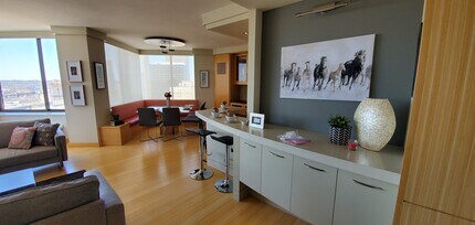 210 W Rittenhouse Square, Unit 2703-04 in Philadelphia, PA - Foto de edificio - Building Photo