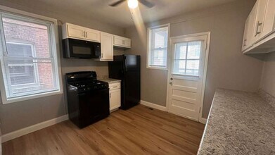 5042-5044-5044 Pernod Ave in St. Louis, MO - Foto de edificio - Building Photo