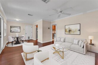 2817 Eastern Pkwy in Winter Park, FL - Building Photo - Building Photo