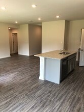 28364 Longfellow Ln in Albany, LA - Building Photo - Building Photo