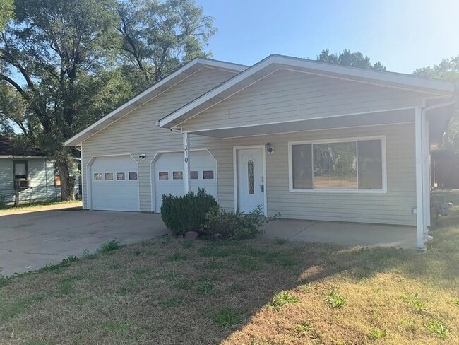 property at 1310 N 3rd St