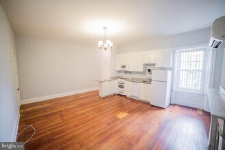 1928 Spruce St in Philadelphia, PA - Building Photo - Building Photo