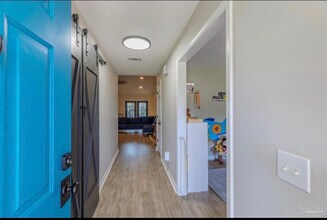 7358 Brevard St in Navarre, FL - Foto de edificio - Building Photo