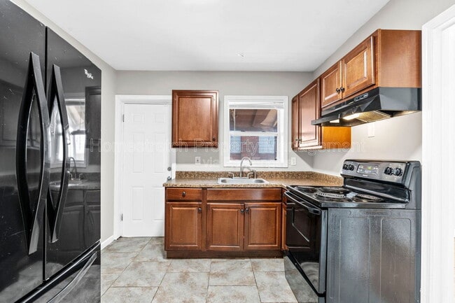 2633 Avie Dr in Jennings, MO - Building Photo - Building Photo