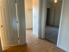 394 Hollis St in Framingham, MA - Building Photo - Building Photo