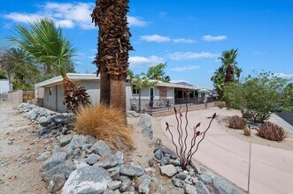 54925 Avenida Ramirez in La Quinta, CA - Building Photo - Building Photo