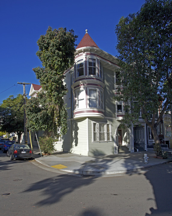 144 Sanchez St in San Francisco, CA - Foto de edificio