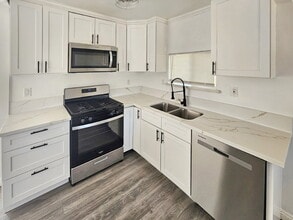 327 W Haloid Ave in Ridgecrest, CA - Building Photo - Building Photo