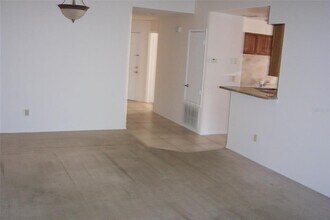 7851 Sugar View Ct in Orlando, FL - Building Photo - Building Photo