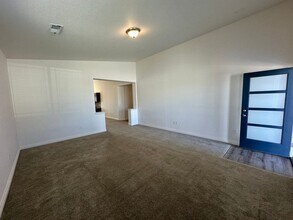 17854 Davis Mdw Ct in Reno, NV - Building Photo - Building Photo