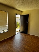 310 Decatur St in Bakersfield, CA - Building Photo - Building Photo