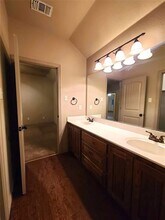 1110 Avendale Dr in Weatherford, TX - Building Photo - Building Photo