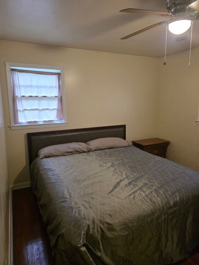 property at 2521 Lyman St