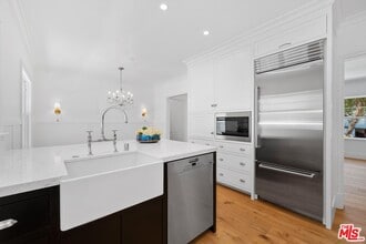 827 Idaho Ave in Santa Monica, CA - Building Photo - Building Photo