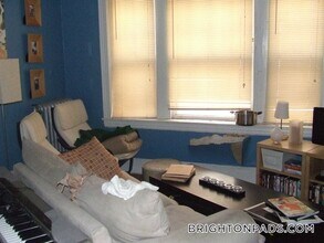 1665 Commonwealth Ave, Unit 5 in Boston, MA - Building Photo - Building Photo