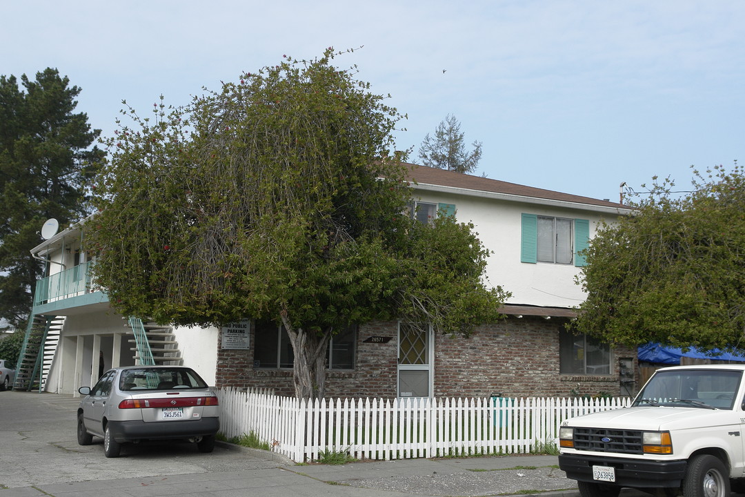 26571 Chisholm Ct in Hayward, CA - Building Photo