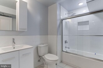 411 Ridge St NW, Unit 1 in Washington, DC - Building Photo - Building Photo