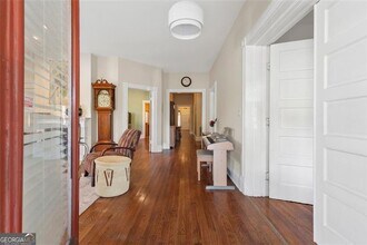 1092 Oak St SW in Atlanta, GA - Building Photo - Building Photo