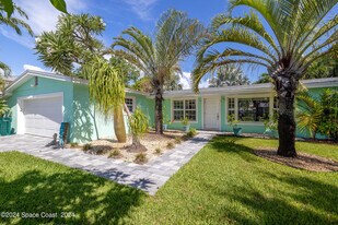 403 N Neptune Dr in Satellite Beach, FL - Building Photo