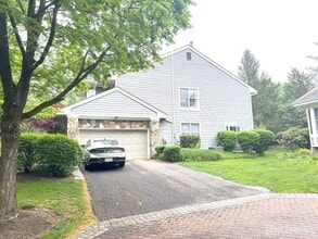 1 Crabapple Ct in Princeton, NJ - Building Photo - Building Photo