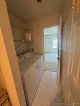 11 Strathmore Ln in Westport, CT - Building Photo - Building Photo