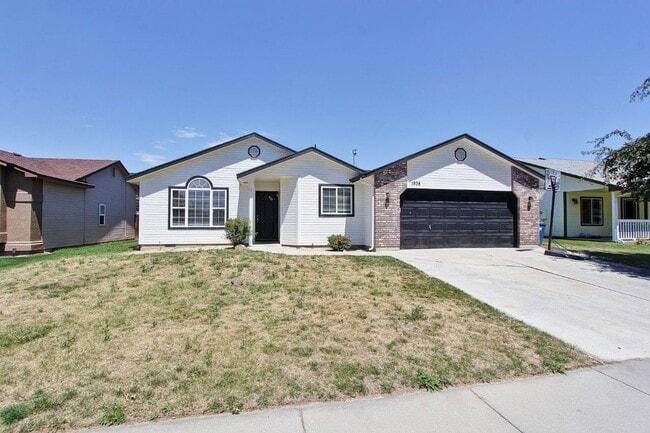 property at 1938 E Birchwood Dr