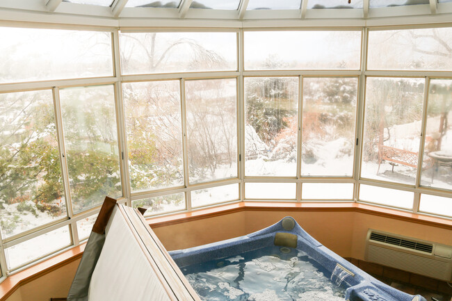 9184 S Winter Wren Dr in Sandy, UT - Foto de edificio - Building Photo