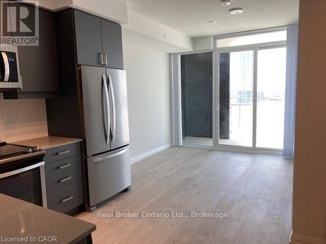 7895 Jane St in Vaughan, ON - Building Photo - Building Photo