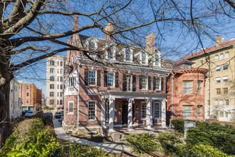 2007 Wyoming Ave NW in Washington, DC - Building Photo - Building Photo