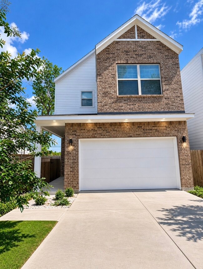 303 Queen Sude Ln