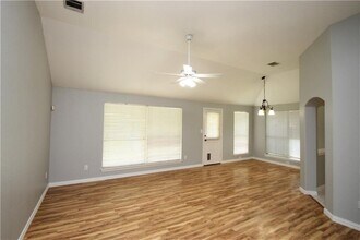 613 Runners Ridge in Pflugerville, TX - Building Photo - Building Photo