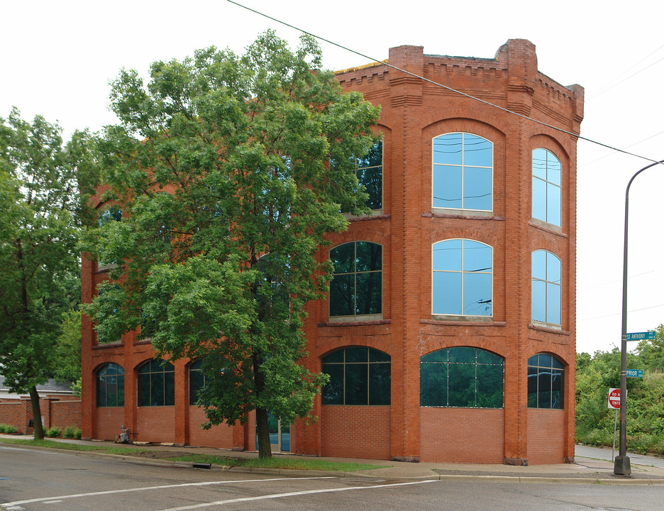 1956 Feronia Ave in St. Paul, MN - Building Photo