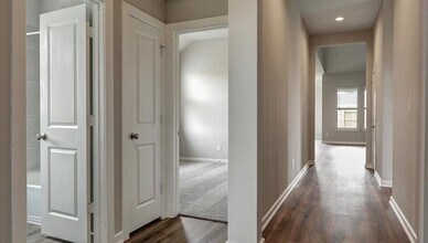 810 Whispering Winds Dr in Beasley, TX - Building Photo - Building Photo