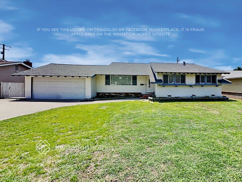 1341 W D St in Ontario, CA - Foto de edificio