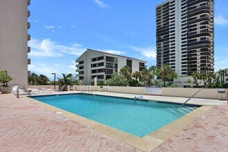 4200 N Ocean Dr, Unit 2-903 in Riviera Beach, FL - Foto de edificio - Building Photo