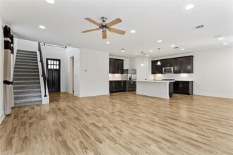 9109 Moonstone Dr in Austin, TX - Building Photo - Building Photo