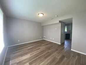 3018 SE 17th St in Des Moines, IA - Building Photo - Building Photo