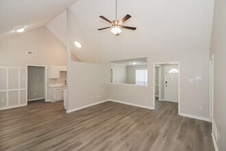 80 Winding Creek Dr in Oakland, TN - Building Photo - Building Photo