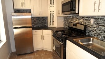 109 W 113th St in New York, NY - Building Photo