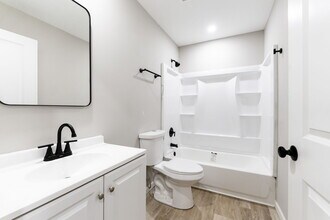 296 S Warren Ave in Columbus, OH - Building Photo - Building Photo