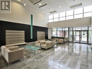 10-610 Navy Wharf Ct in Toronto, ON - Building Photo - Building Photo