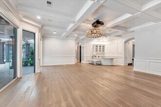 25644 Queenscliff Ct in Calabasas, CA - Building Photo - Building Photo