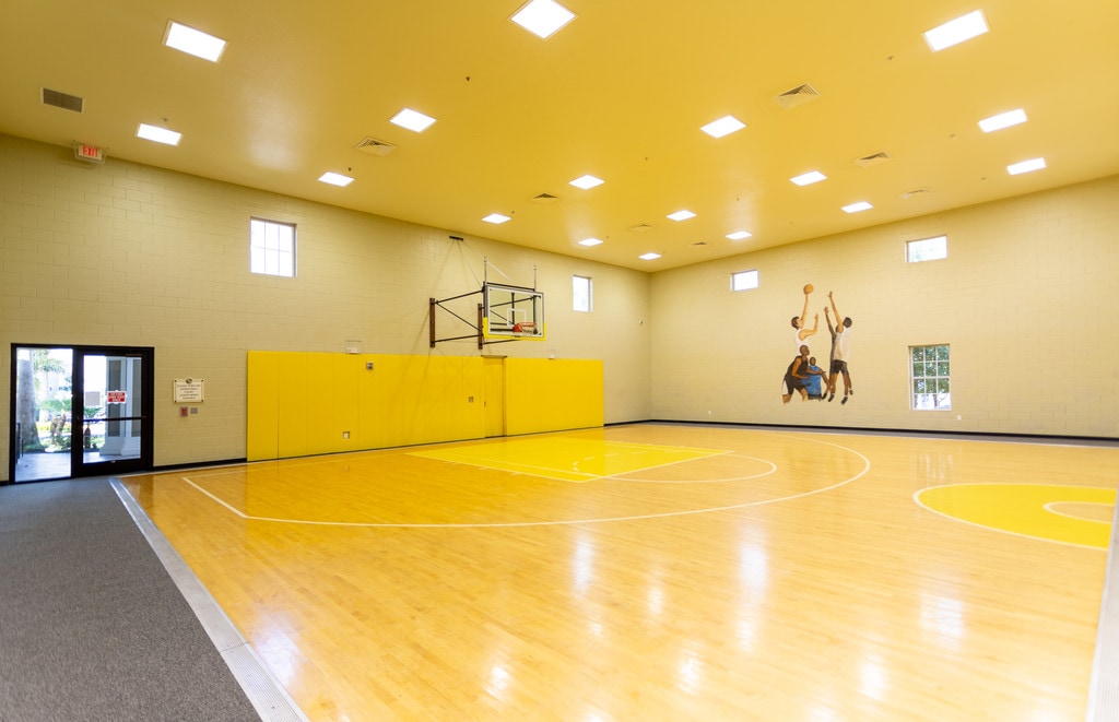 Victoria Park Apartments in Davenport, FL