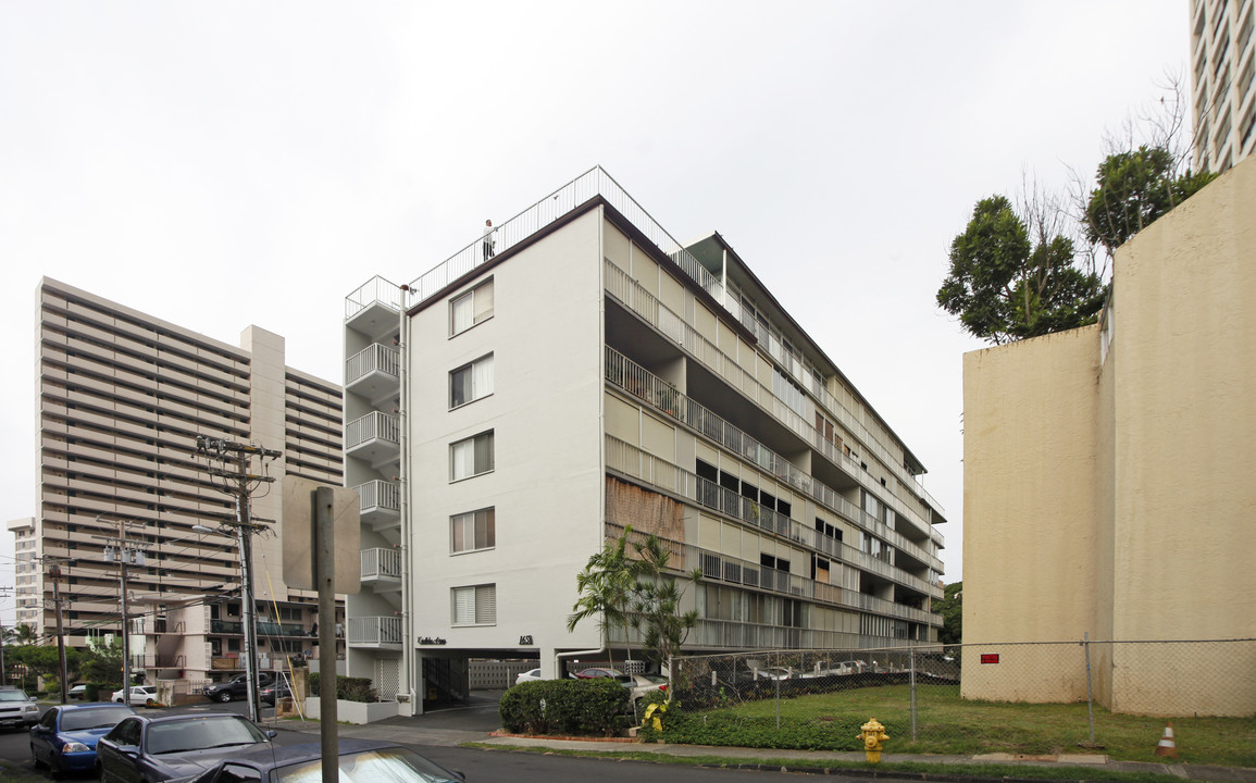 Kealoha Arms in Honolulu, HI - Building Photo