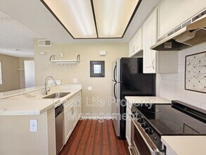 770 Eastshore Terrace in Chula Vista, CA - Foto de edificio - Building Photo