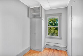 94 Oak St in Waterbury, CT - Building Photo - Building Photo