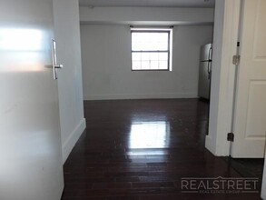 44 troutman street in Brooklyn, NY - Building Photo - Floor Plan